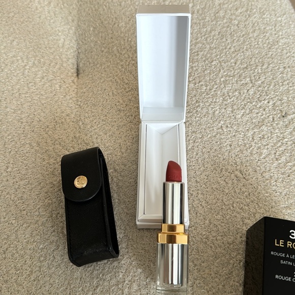 Chanel lipstick - Picture 2 of 2